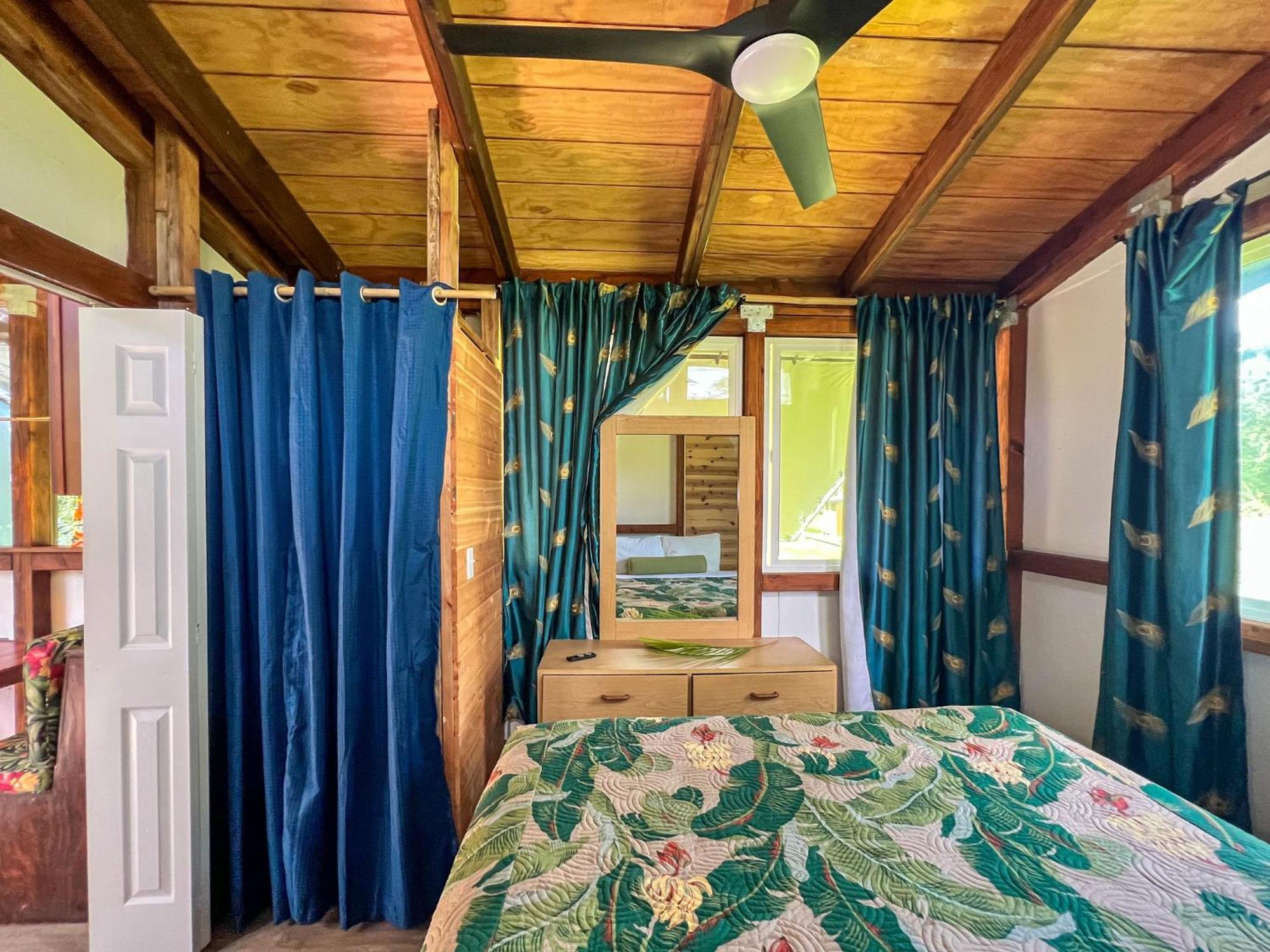 Hawaiian Sanctuary Eco Retreat Center Villa Pahoa ภายนอก รูปภาพ
